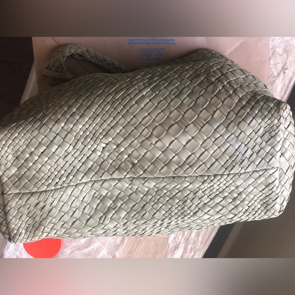 FALOR: Italian leather bag by Falor in Sage green - Picture 5 of 10